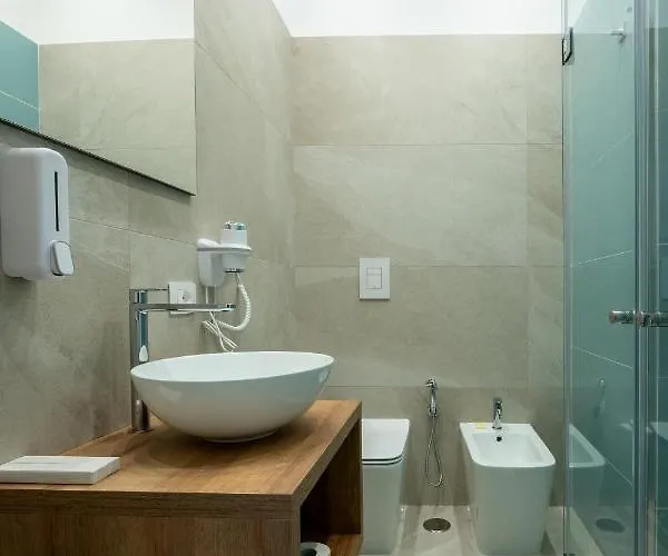 Corso Garibaldi 165 נאפולי